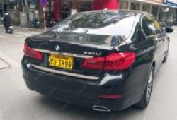 Bắt gặp BMW 530Li trục cơ sở dài dành riêng thị trường Trung Quốc mang biển số Lào trên đường phố Việt Nam