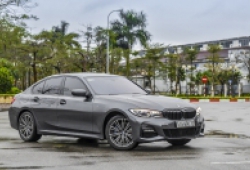 BMW 330i siêu lướt độ 250 triệu bán lại ngang giá xe mới