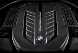 BMW vẫn sử dụng động cơ V12 cho đến năm 2023