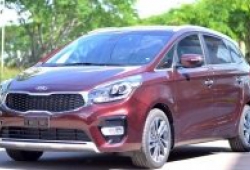 Bước sang tháng 11, Kia Rondo giảm giá 26 triệu đồng