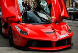 Ferrari thông báo triệu hồi hàng loạt dòng xe do nguy cơ cháy nổ