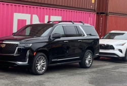 'Hàng khủng' Cadillac Escalade 2021 thế hệ mới đầu tiên về Việt Nam