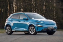 Hyundai Kona Electric 2021 có giá khởi điểm từ 46.231 USD