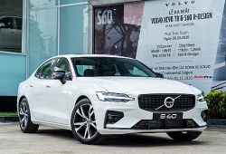 IIHS vinh danh 90 mẫu xe an toàn nhất năm 2021