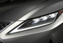 Lexus RX 2020 sẽ có đèn pha LED thông minh BladeScan