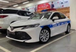 Lực lượng CSGT Việt Nam có thêm xe Toyota Camry 2020