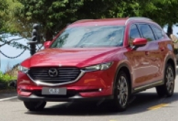 Mazda CX8 'bằng xương bằng thịt' trước ngày ra mắt