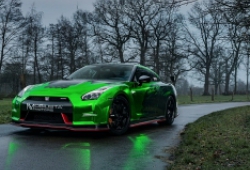 Nissan GT-R Nismo nổi bật với màu sắc lạ