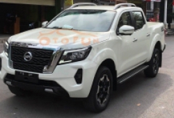 Nissan Navara 2021 đắt nhất phân khúc nhưng "đuối" hơn Ranger Wildtrak