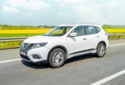 Nissan X-Trail đang giảm đến 30 triệu đồng