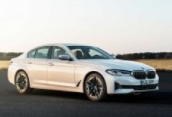 Ra mắt BMW 5-Series mới, thêm phiên bản hybrid, giá bán từ 54.200 USD