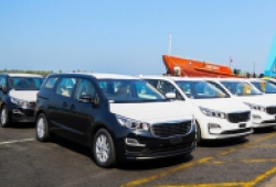 Thaco xuất khẩu 40 xe Kia Grand Carnival sang Thái Lan