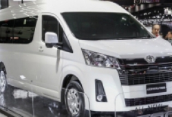 Toyota 'cá mập' Hiace 2019 ra mắt với nhiều thay đổi