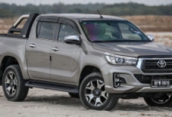 Toyota Hilux phiên bản nâng cấp sẽ được trình làng vào tháng 8