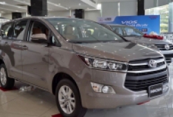 Toyota Innova "xả kho", giảm tới 60 triệu đồng tại đại lý