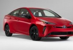 Toyota Prius phiên bản giới hạn kỷ niệm 20 năm xe hybrid