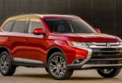 Triệu hồi 88 xe Mitsubishi Outlander lỗi khóa cửa