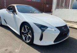 Xe thể thao Lexus LC 500 mui trần về Việt Nam với giá hơn 10 tỷ đồng